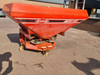Kunstmeststrooier Kuhn MDS 701 KUNSTMESSTROOIER