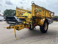 Getrokken Veldspuit Dubex Mentor veldspuit, sproeimachine, spuit, spuitmachines