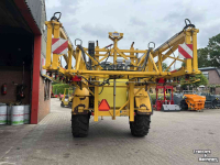 Getrokken Veldspuit Dubex Mentor veldspuit, sproeimachine, spuit, spuitmachines
