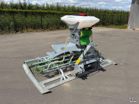 Doorzaaimachine Zocon Greenkeeper 3 mtr met Z150 PROF zaaimachine