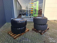 Wielen, Banden, Velgen & Afstandsringen Dunlop 405/70R18 SP T9