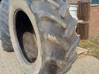 Wielen, Banden, Velgen & Afstandsringen Good Year 580/70R38