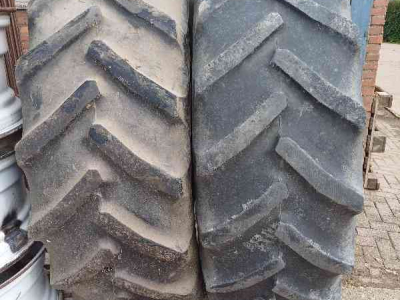 Wielen, Banden, Velgen & Afstandsringen Good Year 580/70R38