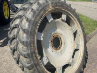 Wielen, Banden, Velgen & Afstandsringen Alliance 11.2-48, 270/95R48 op verstelbare velg