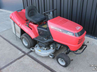 Zitmaaier Honda HF2213S zitmaaier maaitrekker gazonmaaier
