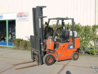 Heftruck Nissan A25PU heftruck forklift gabelstapler gas