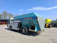 Zelfrijdende Voermengwagen Storti Greyhound 180