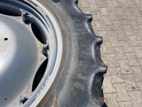 Wielen, Banden, Velgen & Afstandsringen New Holland 340/85R38