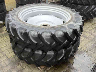 Wielen, Banden, Velgen & Afstandsringen New Holland 340/85R38