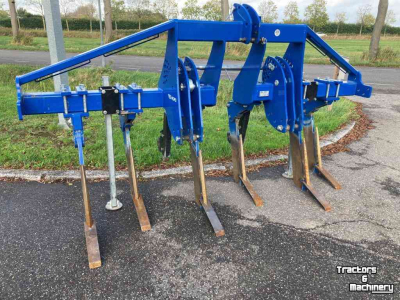Woeler / Diepwoeler / Voorzetwoeler VSS MTO-UV6 voorzet woeler grubber sporenwisser