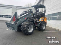Shovel / Wiellader / Kniklader Giant G 2700 HD +
