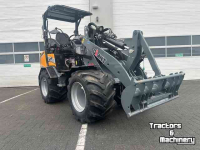 Shovel / Wiellader / Kniklader Giant G 2700 HD +