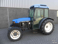Smalspoor tractor New Holland TN90F