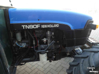 Smalspoor tractor New Holland TN90F