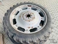 Wielen, Banden, Velgen & Afstandsringen  12.4x46 op velg CNH set!