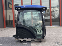 Tractor / Trekker New Holland Cab met Nieuw PLMi dak Blue Power en  Standaard Blauw