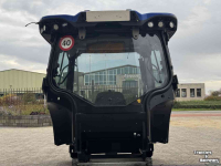 Tractor / Trekker New Holland Cab met Nieuw PLMi dak Blue Power en  Standaard Blauw