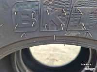 Wielen, Banden, Velgen & Afstandsringen BKT 280/70R20