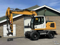 Bandenkraan / Graafmachine op wielen Liebherr A918