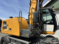 Bandenkraan / Graafmachine op wielen Liebherr A918