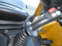 Shovel / Wiellader / Kniklader Eurotrac W12F