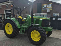 Tractor / Trekker John Deere 6120