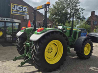Tractor / Trekker John Deere 6120