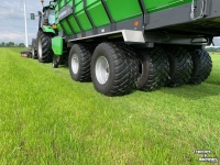 Opraapwagen Deutz-Fahr Onderstel met 8 wielen