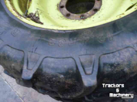 Wielen, Banden, Velgen & Afstandsringen Mercedes Benz 12,4r32