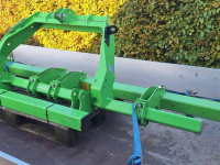 Schoffelmachine / Schoffelbalk  3-punts frame met 3 mtr balk en extra balk voor loopwielen