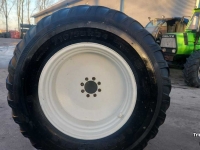 Wielen, Banden, Velgen & Afstandsringen Nokian 550/60R22.5 en 710/55R34 Gazonbanden
