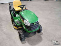 Zitmaaier John Deere X 135R