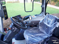 Tractor / Trekker Valtra T215 D