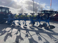 Ploegen Lemken Juwel 10M onland en in de voor ploeg 6+1met vorenpacker arm