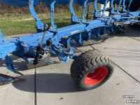 Ploegen Lemken Juwel 10M onland en in de voor ploeg 6+1met vorenpacker arm