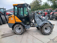 Shovel / Wiellader / Kniklader Giant V 4502T