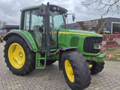 Tractor / Trekker John Deere 6220 PQ+