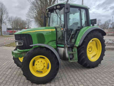 Tractor / Trekker John Deere 6220 PQ+