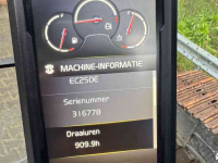 Graafmachine Volvo EC250EL