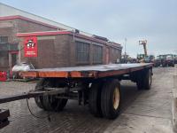 Vierwielige wagen / Landbouwwagen  Platte wagen / Landbouwwagen / Materiaalwagen /  Werktuigenwagen / Balenwagen / Vierwielige wagen
