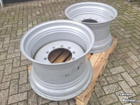 Wielen, Banden, Velgen & Afstandsringen Massey Ferguson VELGEN 28X18 INCH