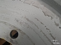 Wielen, Banden, Velgen & Afstandsringen Massey Ferguson VELGEN 28X18 INCH