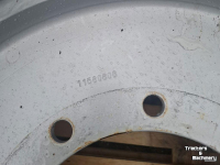 Wielen, Banden, Velgen & Afstandsringen Massey Ferguson VELGEN 28X18 INCH