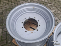 Wielen, Banden, Velgen & Afstandsringen Massey Ferguson VELGEN 28X18 INCH