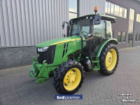 Tractor / Trekker John Deere 5100M