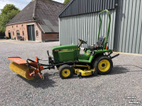 Compact tractor John Deere 655 Diesel 4wd met maaidek fronthef
