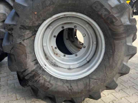 Wielen, Banden, Velgen & Afstandsringen BKT 900/50r42 en 600/65r28