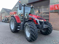 Tractor / Trekker Massey Ferguson 5S.145 Dyna-6 Excusive tractoren.