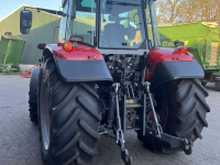 Tractor / Trekker Massey Ferguson 5S.145 Dyna-6 Excusive tractoren.