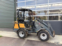 Shovel / Wiellader / Kniklader Giant D337T